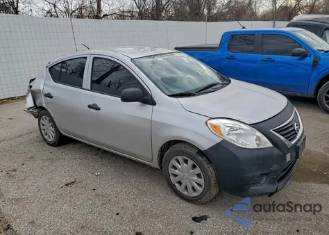 2013 Nissan Versa S из США, поврежденный, VIN 3N1CN7AP4DL820953